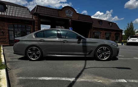 BMW 5 серия, 2021 год, 5 250 000 рублей, 2 фотография