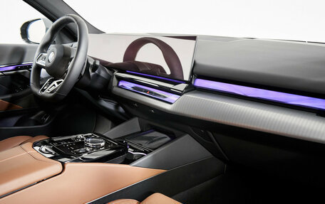 BMW 5 серия, 2025 год, 9 250 000 рублей, 10 фотография