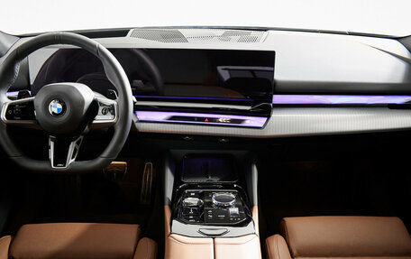 BMW 5 серия, 2025 год, 9 250 000 рублей, 11 фотография