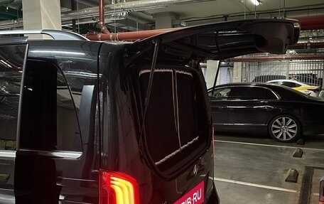 Mercedes-Benz V-Класс, 2020 год, 6 200 000 рублей, 4 фотография