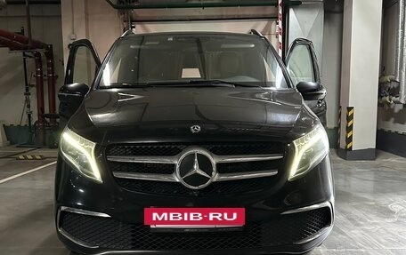 Mercedes-Benz V-Класс, 2020 год, 6 200 000 рублей, 7 фотография