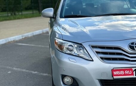 Toyota Camry, 2011 год, 999 000 рублей, 3 фотография