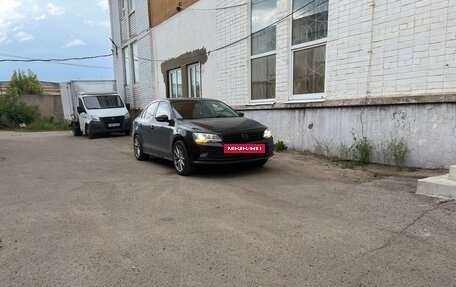 Volkswagen Jetta VI, 2013 год, 790 000 рублей, 4 фотография