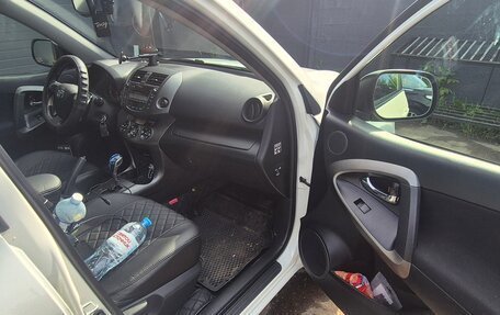 Toyota RAV4, 2011 год, 1 700 000 рублей, 7 фотография