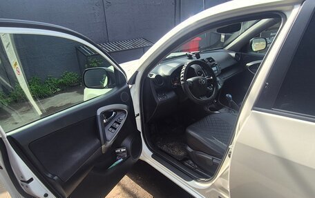 Toyota RAV4, 2011 год, 1 700 000 рублей, 11 фотография