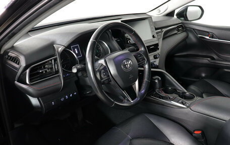 Toyota Camry, 2021 год, 2 947 000 рублей, 10 фотография