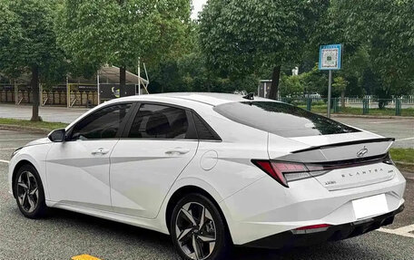 Hyundai Elantra, 2022 год, 1 100 000 рублей, 12 фотография