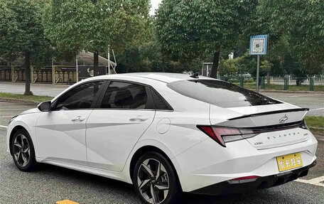 Hyundai Elantra, 2022 год, 1 100 000 рублей, 6 фотография