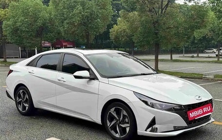 Hyundai Elantra, 2022 год, 1 100 000 рублей, 9 фотография