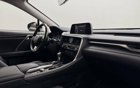 Lexus RX IV рестайлинг, 2021 год, 4 800 000 рублей, 12 фотография