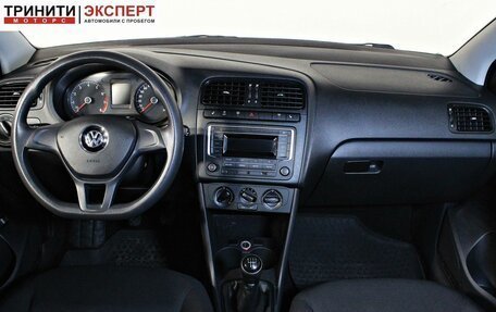 Volkswagen Polo VI (EU Market), 2016 год, 967 000 рублей, 11 фотография