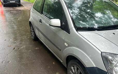 Ford Fiesta, 2006 год, 375 000 рублей, 2 фотография