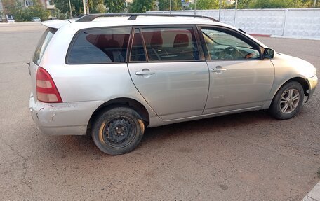 Toyota Corolla, 2001 год, 260 000 рублей, 4 фотография