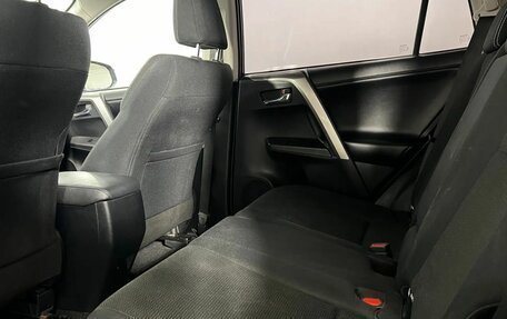 Toyota RAV4, 2019 год, 2 450 000 рублей, 11 фотография