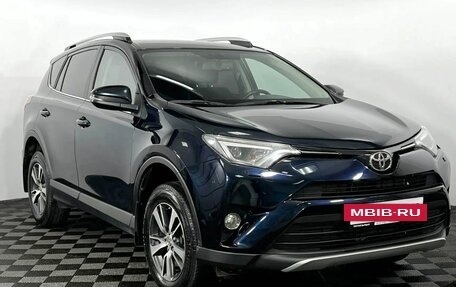 Toyota RAV4, 2019 год, 2 450 000 рублей, 4 фотография