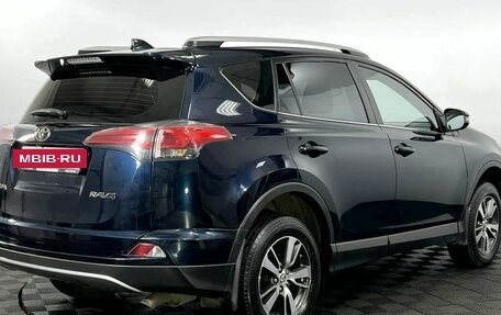 Toyota RAV4, 2019 год, 2 450 000 рублей, 6 фотография