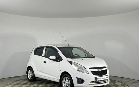 Chevrolet Spark III, 2011 год, 545 000 рублей, 2 фотография