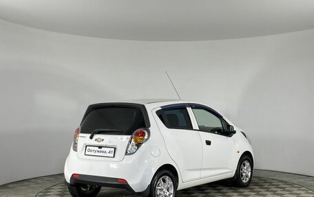 Chevrolet Spark III, 2011 год, 545 000 рублей, 6 фотография