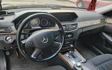 Mercedes-Benz E-Класс, 2009 год, 1 250 000 рублей, 5 фотография