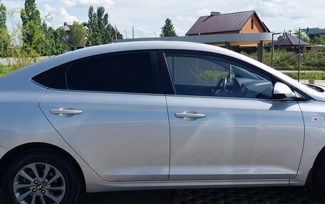 Hyundai Solaris II рестайлинг, 2022 год, 1 800 000 рублей, 6 фотография