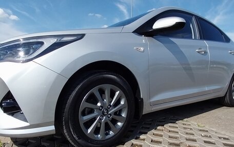 Hyundai Solaris II рестайлинг, 2022 год, 1 800 000 рублей, 4 фотография