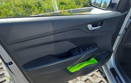 Hyundai Solaris II рестайлинг, 2022 год, 1 800 000 рублей, 16 фотография