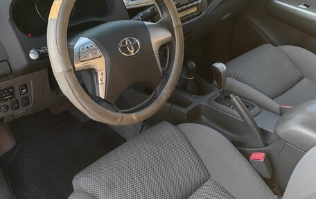 Toyota Hilux VII, 2013 год, 2 700 000 рублей, 8 фотография