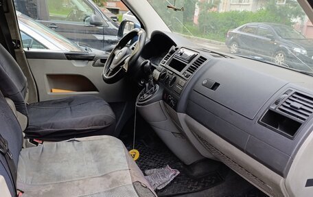 Volkswagen Transporter T5 рестайлинг, 2013 год, 1 800 000 рублей, 6 фотография