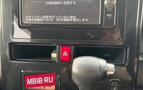 Toyota Tank I, 2017 год, 860 000 рублей, 11 фотография