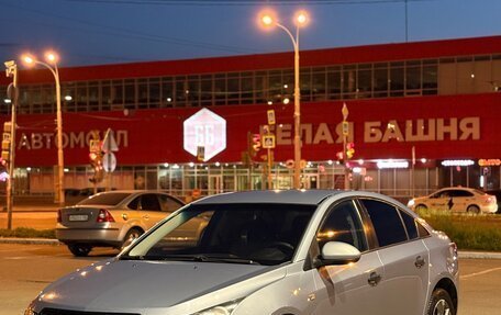 Chevrolet Cruze II, 2011 год, 549 000 рублей, 8 фотография