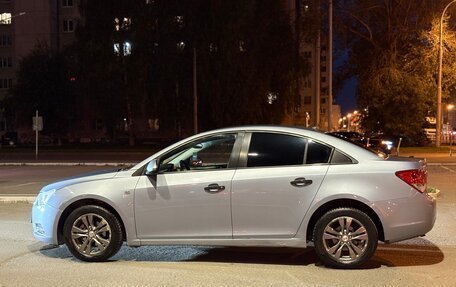 Chevrolet Cruze II, 2011 год, 549 000 рублей, 7 фотография