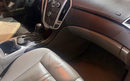 Cadillac SRX II рестайлинг, 2011 год, 1 000 000 рублей, 4 фотография