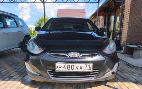 Hyundai Solaris II рестайлинг, 2013 год, 748 000 рублей, 1 фотография
