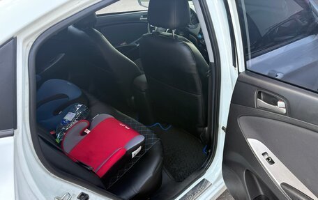 Hyundai Solaris II рестайлинг, 2015 год, 820 000 рублей, 12 фотография