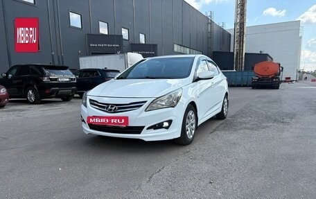 Hyundai Solaris II рестайлинг, 2015 год, 820 000 рублей, 3 фотография