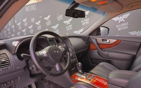 Infiniti QX70, 2013 год, 1 800 000 рублей, 10 фотография