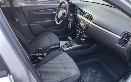 KIA Rio IV, 2018 год, 1 390 000 рублей, 13 фотография