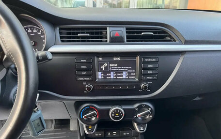 KIA Rio IV, 2018 год, 1 390 000 рублей, 11 фотография