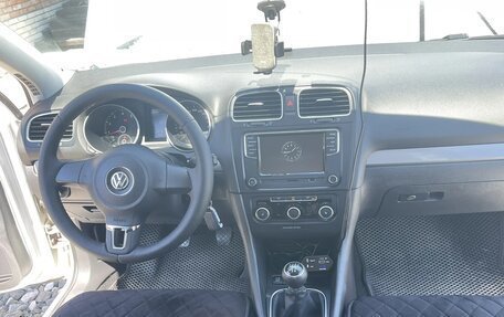 Volkswagen Golf VI, 2011 год, 840 000 рублей, 20 фотография