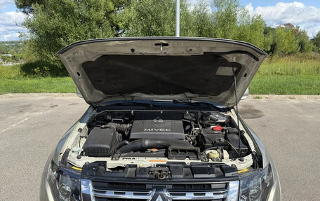 Mitsubishi Pajero IV, 2007 год, 1 400 000 рублей, 3 фотография