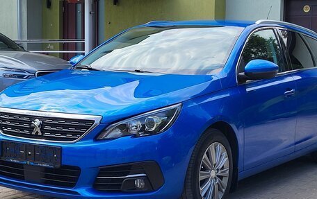 Peugeot 308 II, 2020 год, 1 350 000 рублей, 3 фотография