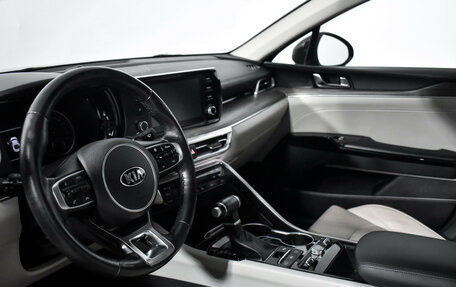 KIA K5, 2021 год, 2 248 790 рублей, 10 фотография