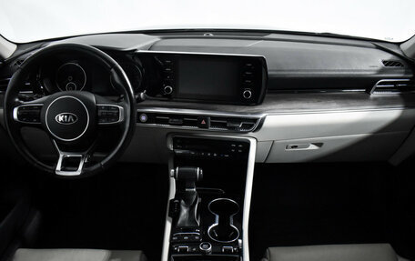 KIA K5, 2021 год, 2 248 790 рублей, 16 фотография