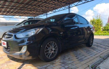 Hyundai Solaris II рестайлинг, 2013 год, 748 000 рублей, 3 фотография