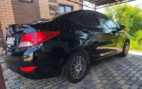 Hyundai Solaris II рестайлинг, 2013 год, 748 000 рублей, 6 фотография