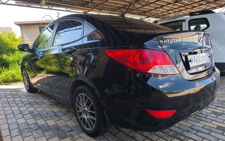 Hyundai Solaris II рестайлинг, 2013 год, 748 000 рублей, 4 фотография