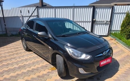 Hyundai Solaris II рестайлинг, 2013 год, 748 000 рублей, 13 фотография