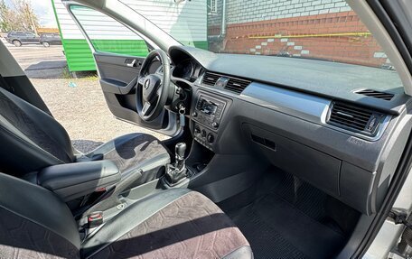 Skoda Rapid I, 2014 год, 725 000 рублей, 15 фотография