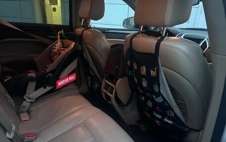 Cadillac SRX II рестайлинг, 2011 год, 1 050 000 рублей, 12 фотография