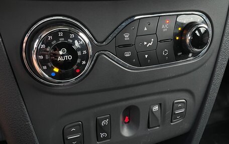 Renault Sandero II рестайлинг, 2020 год, 820 000 рублей, 12 фотография